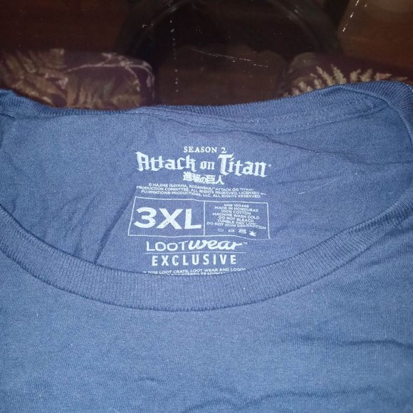 Loot Crate Attack On Titan Colossal Navy Blue Short Sleeve T-Shirt Men 3XL -NWOT - Picture 2 of 2